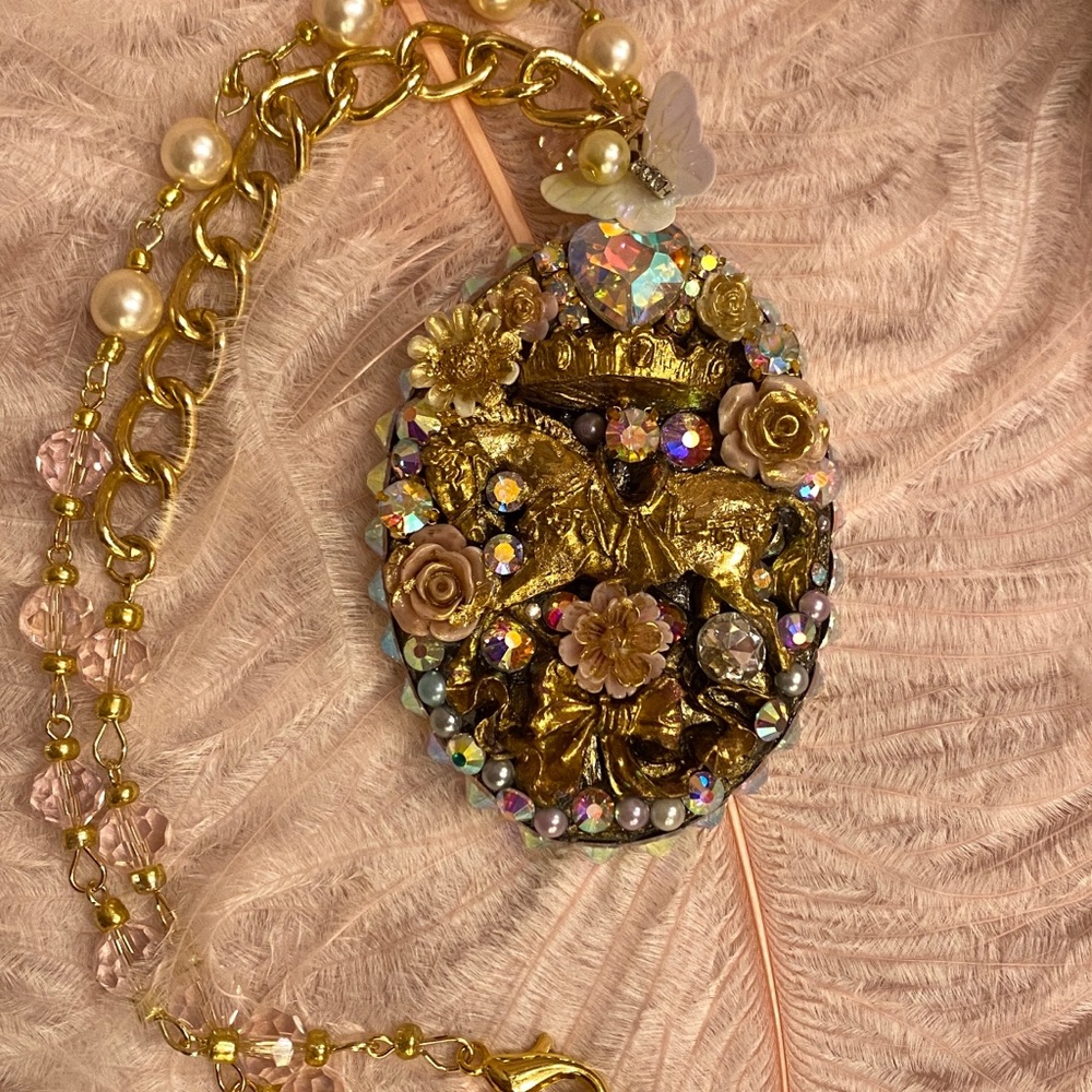 Carousel horse necklace